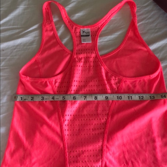 Neon pink tank - Picture 7 of 7